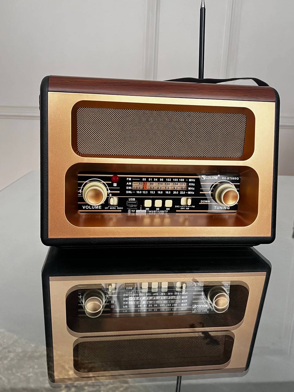 تصویر از رادیو طرح قدیم گلن مدل RX-BT88SQ  GOLON SOLAR RADIO